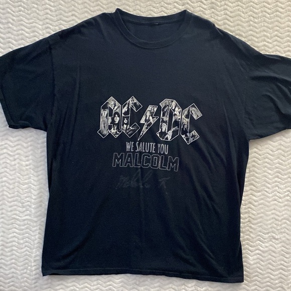 AC/DC MALCOM X COLLABORATION VINTAGE BLACK SHORT SLEEVE T SHIRT SIZE 2XL - Picture 1 of 3